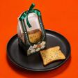 Crispy Bread Garlic — ขนมปังกรอบ รสกระเทียม
